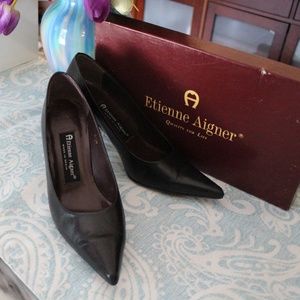 Etienne Aigner Black Pumps